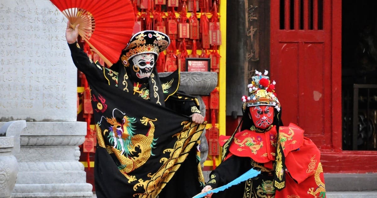 長崎ランタンフェスティバル「中国変面ショー」の魅力