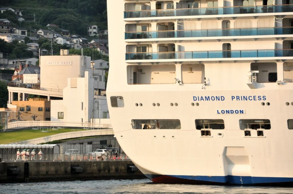 ダイヤモンド・プリンセスの船尾側