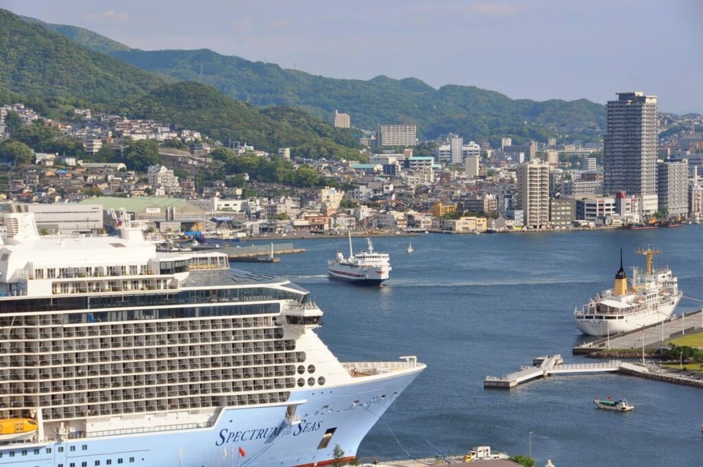 グラバースカイロードから見たスペクトラム・オブ・ザ・シーズ