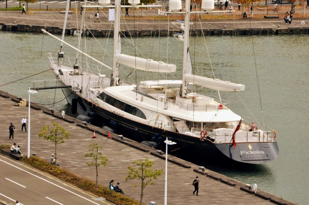 長崎県庁8階(展望テラス)から見たフィデリス