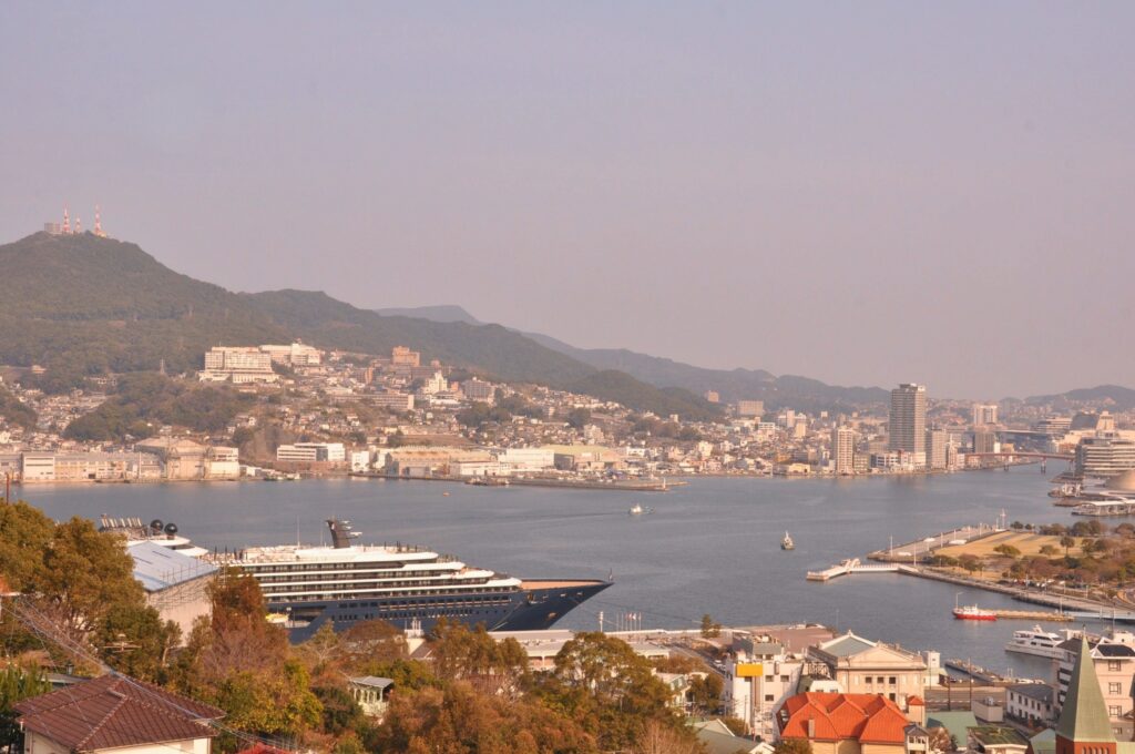 グラバースカイロード3号橋から見たルミナーラ