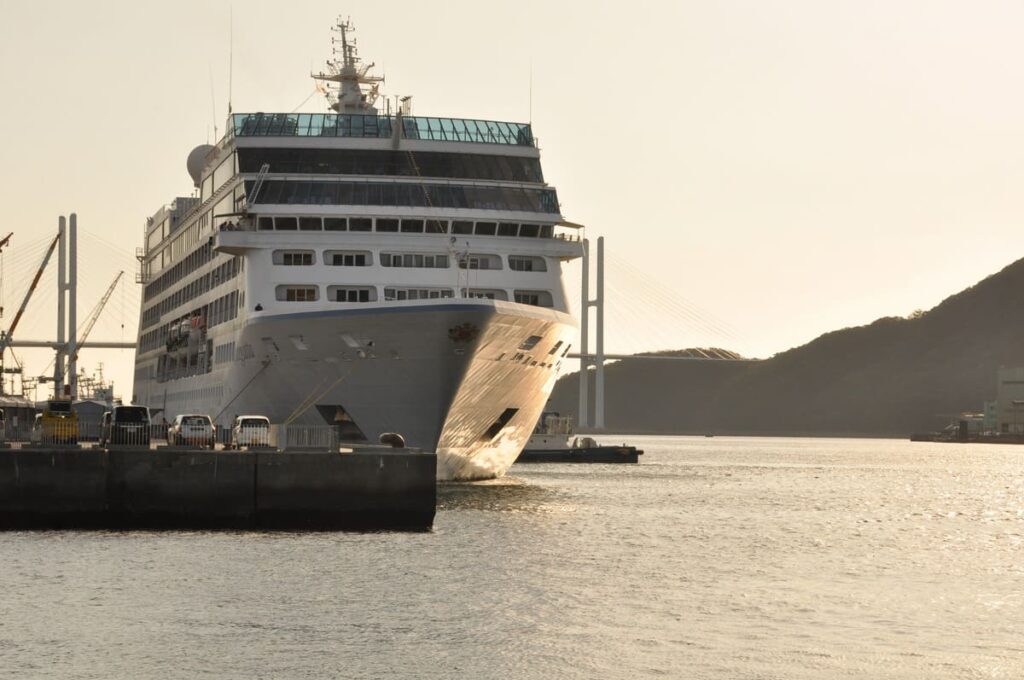 松が枝国際ターミナルに停泊中のRegatta（レガッタ）